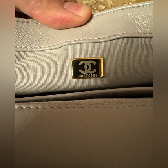 Chanel Grey Clair Lambskin Flap Bag! - Picture 4 of 4